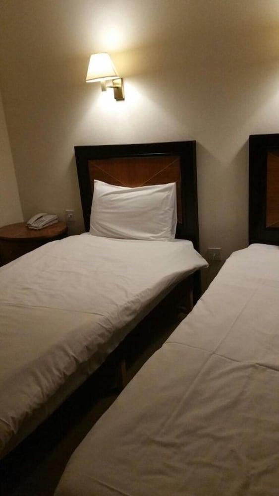 Coventry Hill Hotel Esterno foto